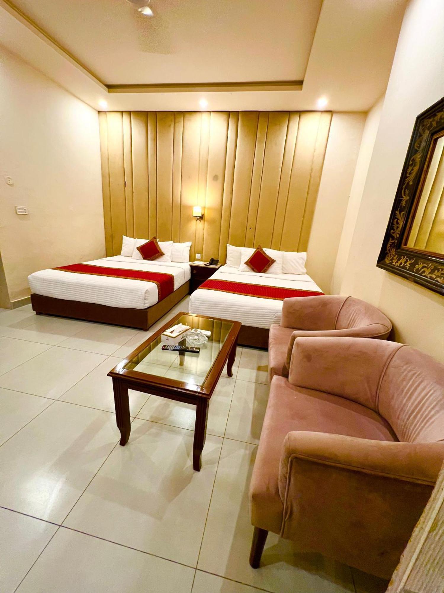 איסלמאבד Shelton Guest House מראה חיצוני תמונה