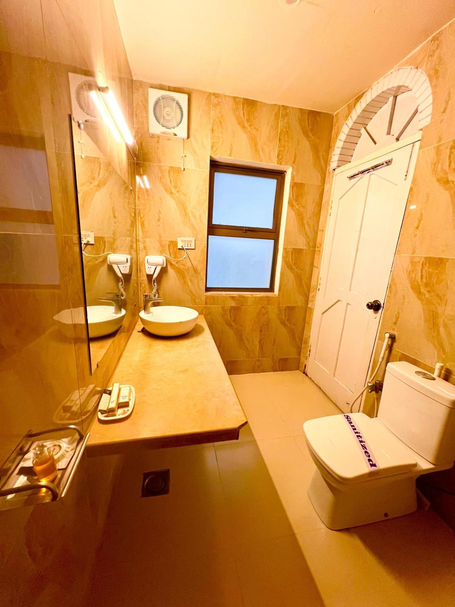 איסלמאבד Shelton Guest House מראה חיצוני תמונה
